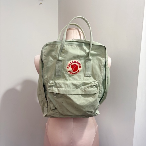 Fjallraven Kanken Everyday Outdoor Backpack Mint Green Convertible Bag Popular - Picture 1 of 14